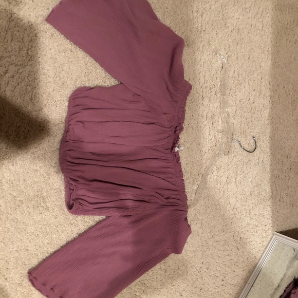 Flowy off the shoulder top - Picture 3 of 3